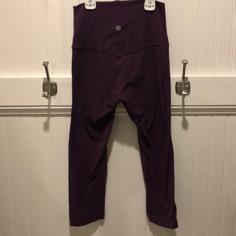 Maroon Lulu Lemon Cropped Leggings